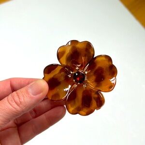 Tortoise Kate Crystal Flower Clip